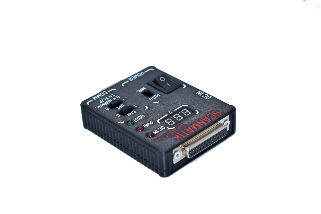 Scanmatik DLX inline ECU TCU diagnostic tool by CreativeOBD, showing DB25 and DB15 connectors, power control, and signal inversion features